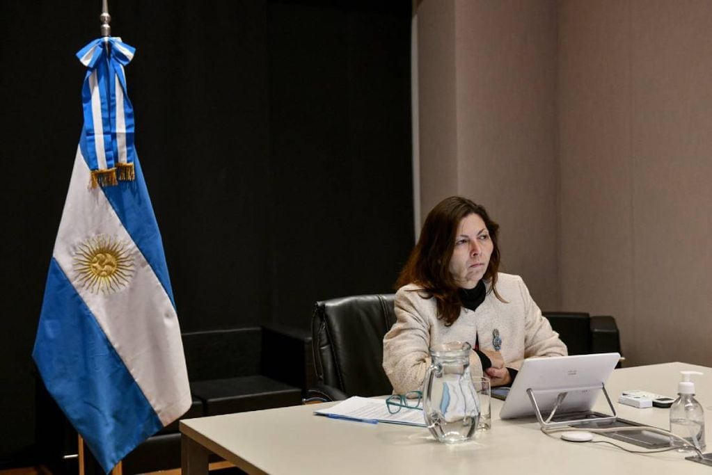 Los desafíos de la nueva ministra de Economía, Silvina Batakis, pasan por controlar una convulsionada economía argentina.