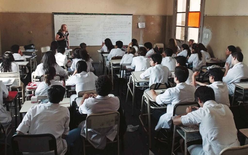 Entre Ríos convocó a la población a trabajar juntos para que las escuelas estén en condiciones de recibir alumnos

