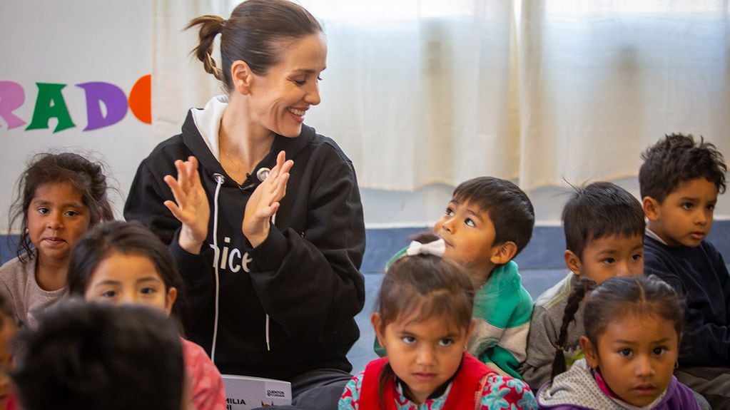 Junto a Natalia Oreiro, se abordará la protección infantil a través de la literatura.