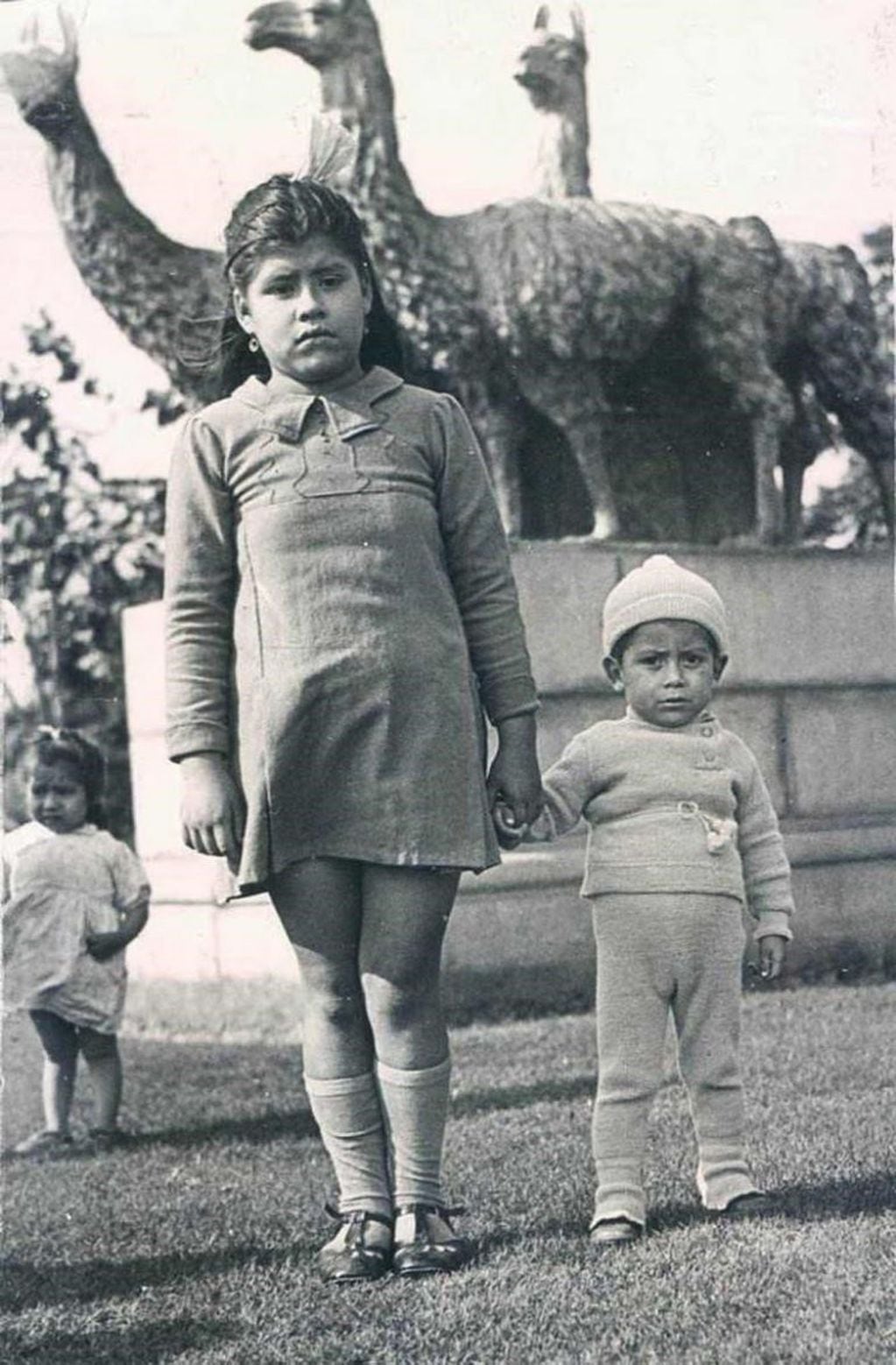 Lina Medina junto a su hijo Gerardo (Foto: Archivo)