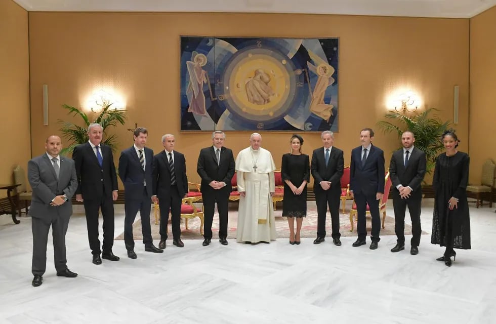 El presidente Alberto Fernández visitó al papa Francisco en el Vaticano.