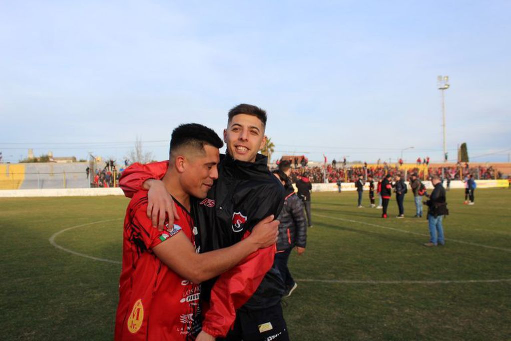 Migue Sahueza y Mauro Sabatini comparten terna en los premios Fútbol de Liga.