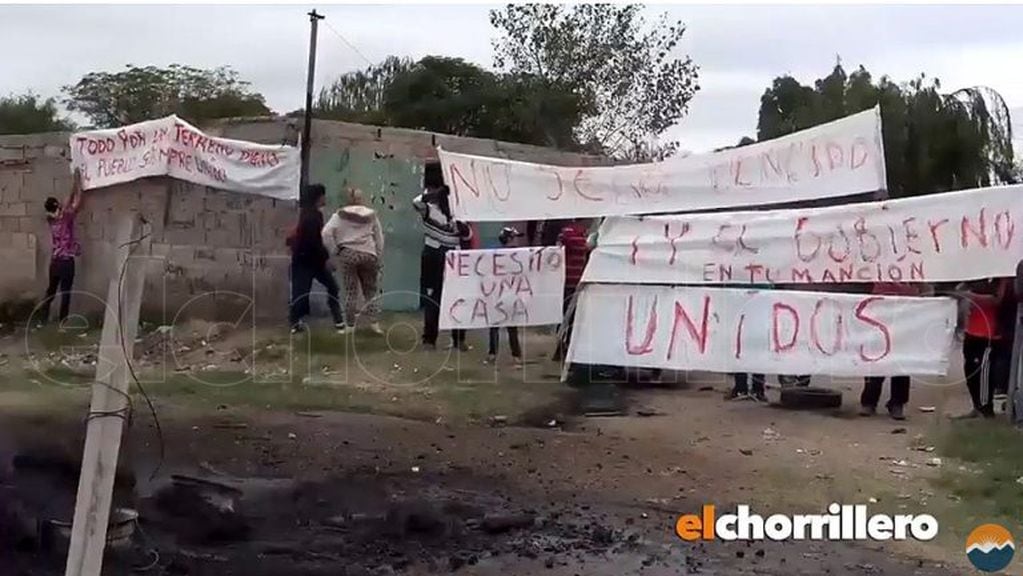 Represión y desalojo en San Luis
