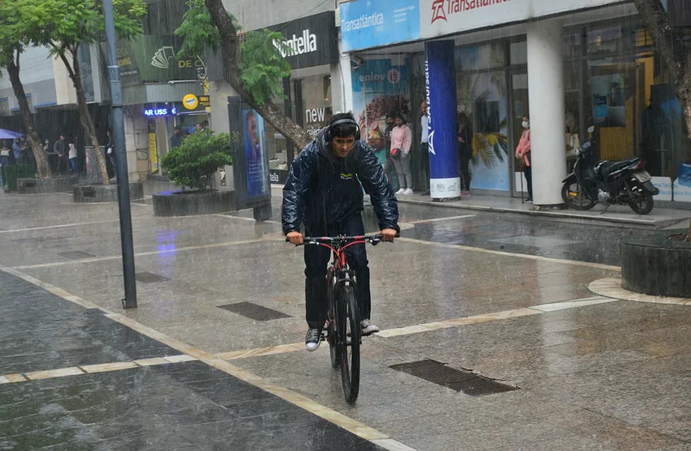 Córdoba amaneció este viernes con intensas lluvias.