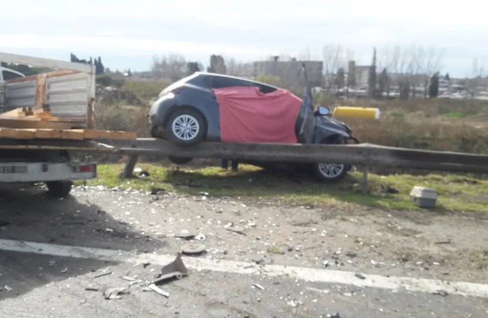 Una mujer falleció en un accidente en la autopista Rosario-Santa Fe. (El Ciudadano)