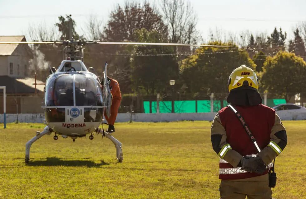 Los helicópteros UYV, son unidades de terapia intensiva en aérea de alta complejidad, y con la capacidad de aterrizar en cualquier lugar donde una emergencia médica lo requiera (Facebook Comuna de Soldini)