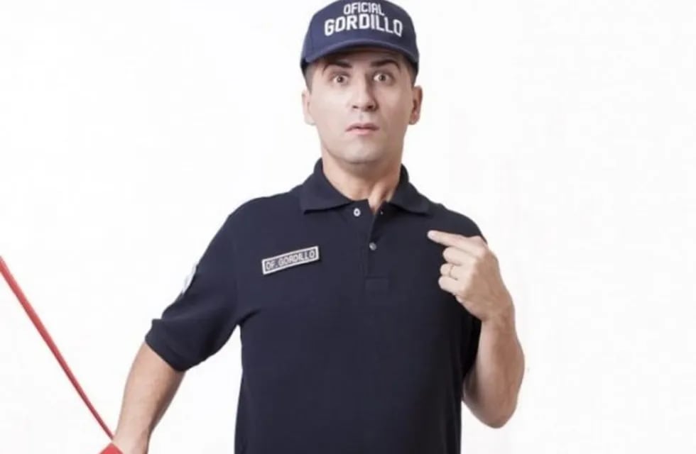 Las ocurrencias del Oficial Gordillo, sus armas reglamentarias.