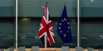 En una jornada histórica, el Reino Unido y la Unión Europea (UE) llegaron hoy, después de unas maratonianas negociaciones, a un acuerdo comercial y de seguridad.