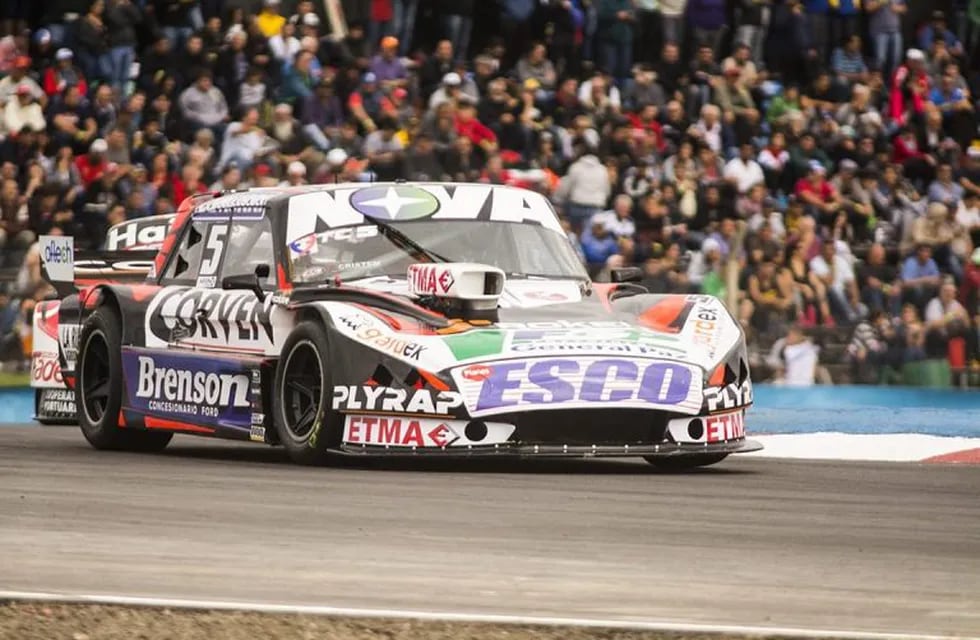 Matías Rossi se quedó con la pole en el TC de Rosario (@AutodromoRos)