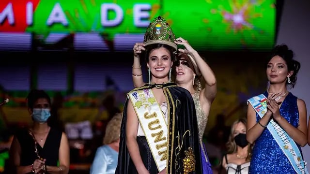 Vendimia 2022: Ana Paula Rodríguez es la nueva Reina de Junín