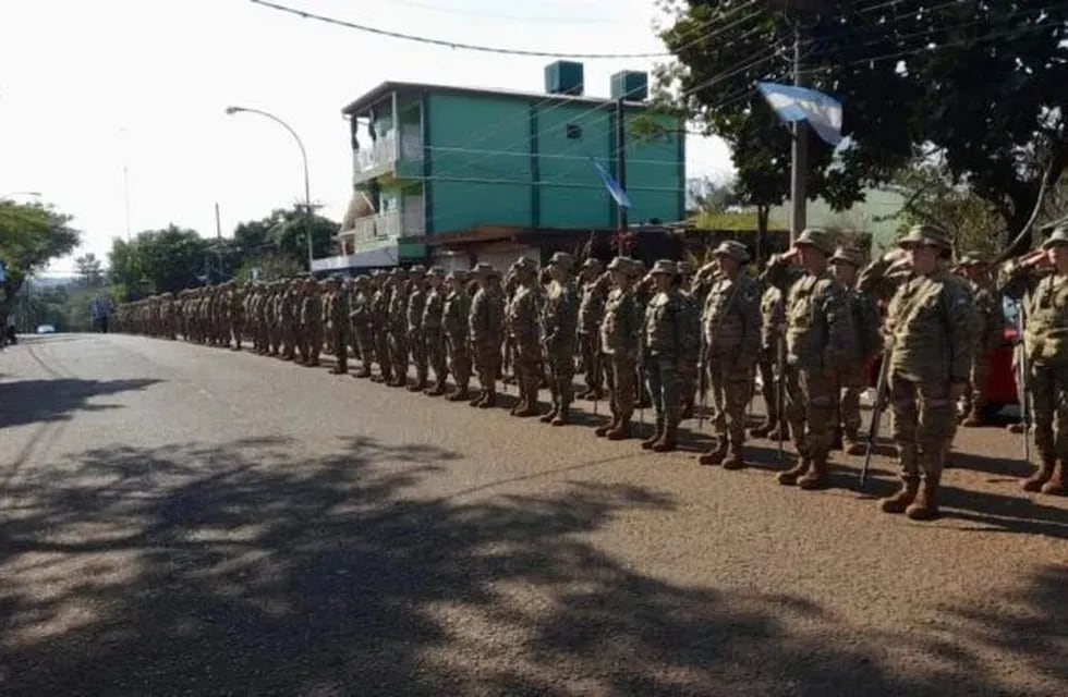 Puerto Iguazú: soldados que egresaron del Ejército Argentino juraron a la Bandera.