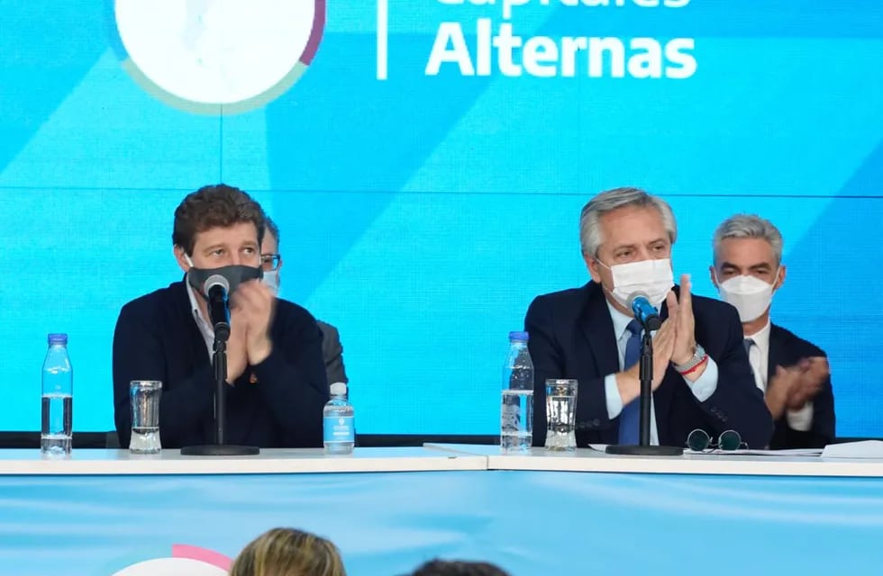EL presidente de la Nación inauguró "Capitales Alternas" Alberto Fernández estuvo acompañado por el gobernador y los intendentes de Tierra del Fuego.