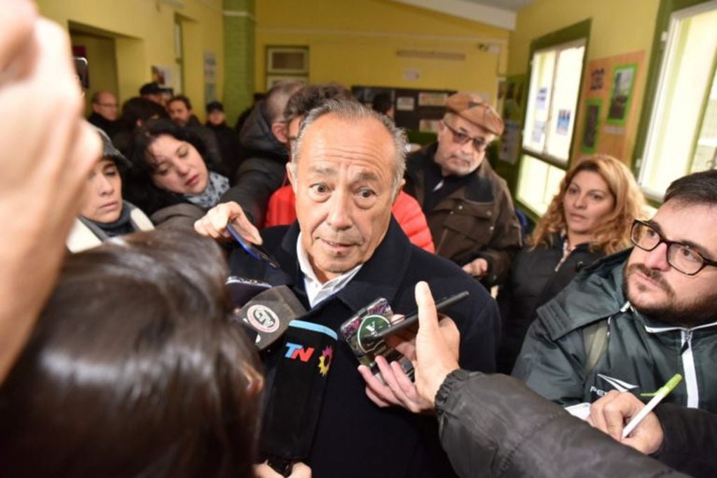 Adolfo Rodríguez Saá habló con la prensa.