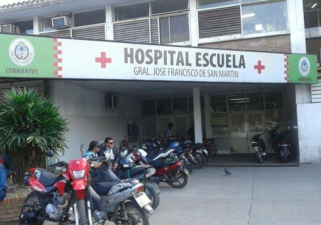 Hospital Escuela Corrientes donde fue trasladado el automovilista.