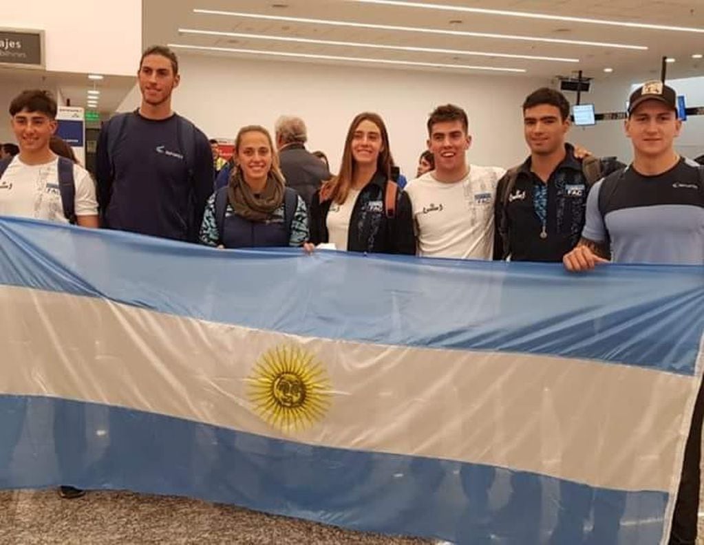 Martina Vela junto al equipo Argentino
Crédito: Deporte Gchú