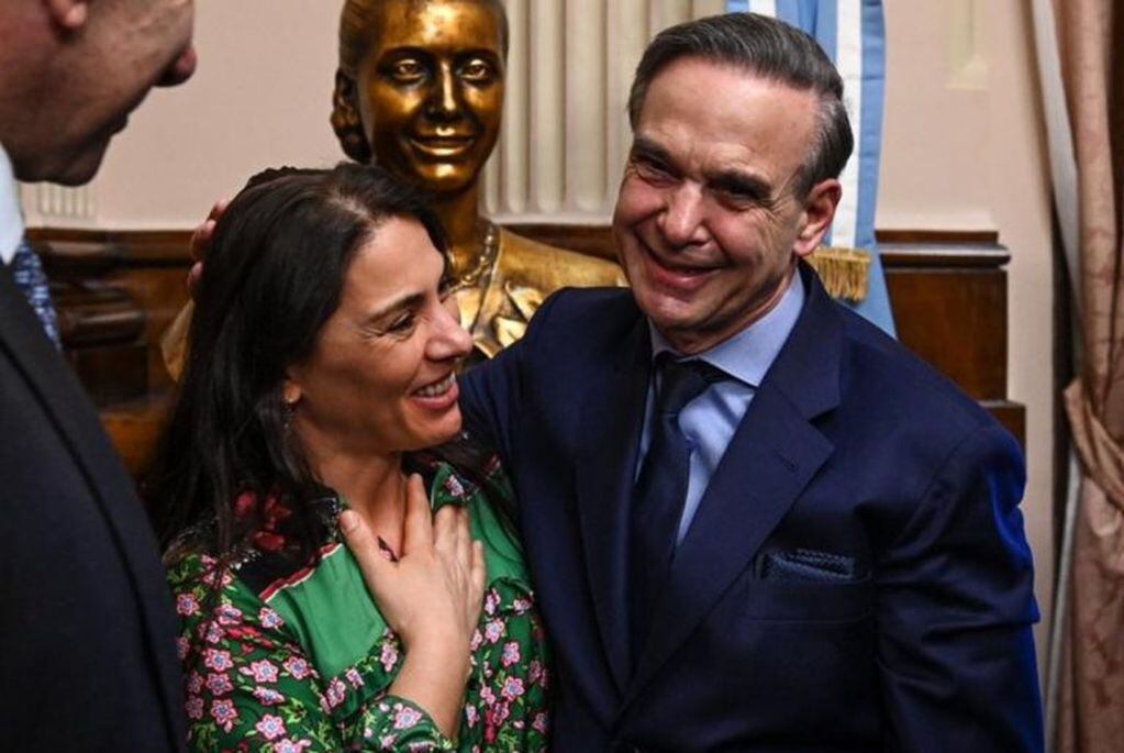 Lucila Crexell y Miguel Ángel Pichetto (web).