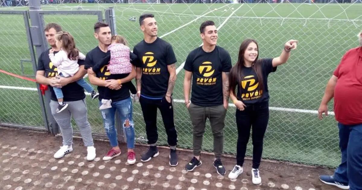 Los chicos del Valle de Anisacate tienen nuevo equipamiento de fútbol