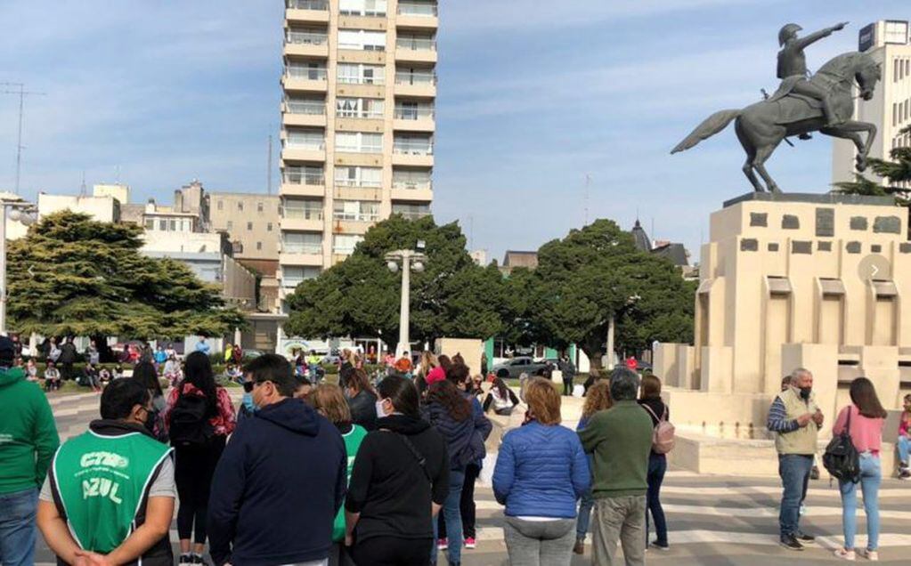 Masiva marcha en la Plaza San Martín para exigir justicia por Eliana.
