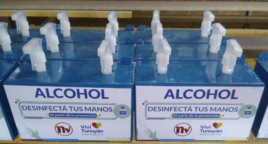 Alcohol en gel que se reparte en Tunuyán.