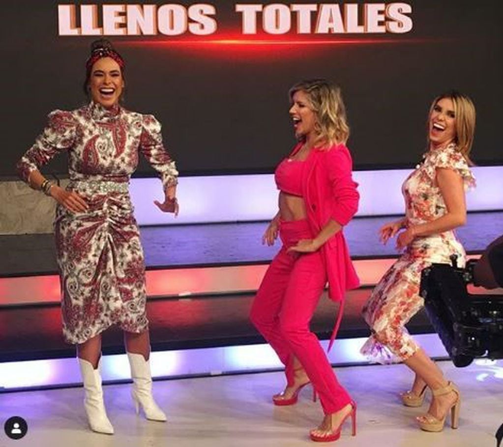 Laurita Fernández bailó reggaetón en un programa de la TV mexicana