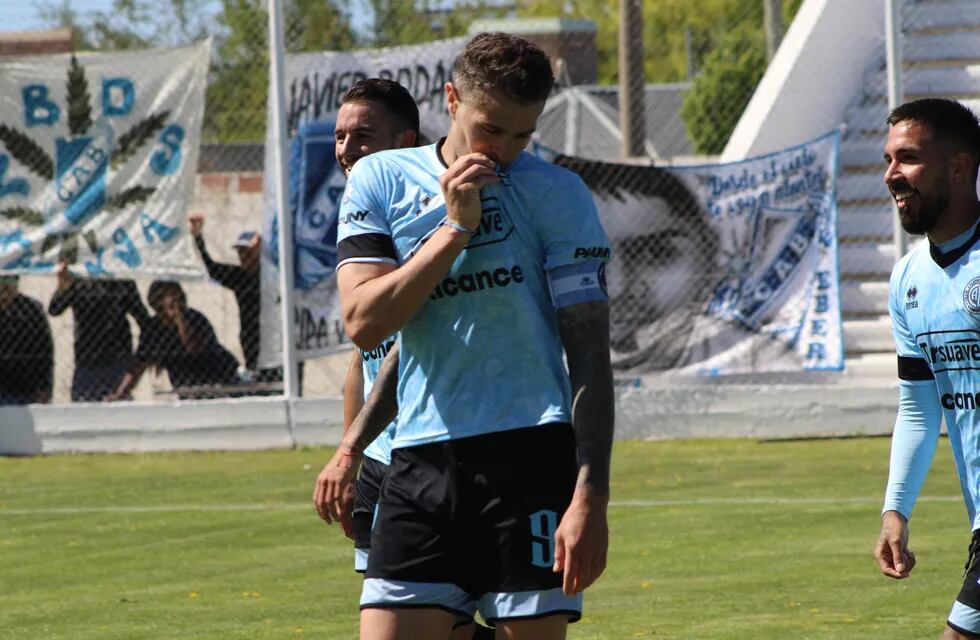 Pablo Vegetti y el amor por Belgrano que terminó el campeonato de la Primera Nacional para regresar a la Primera. (Prensa Belgrano)