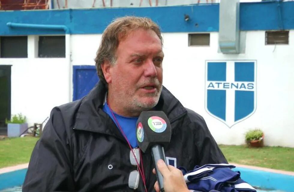 El entrenador de equipo riocuartense denunció que el árbitro es hincha de Güemes.