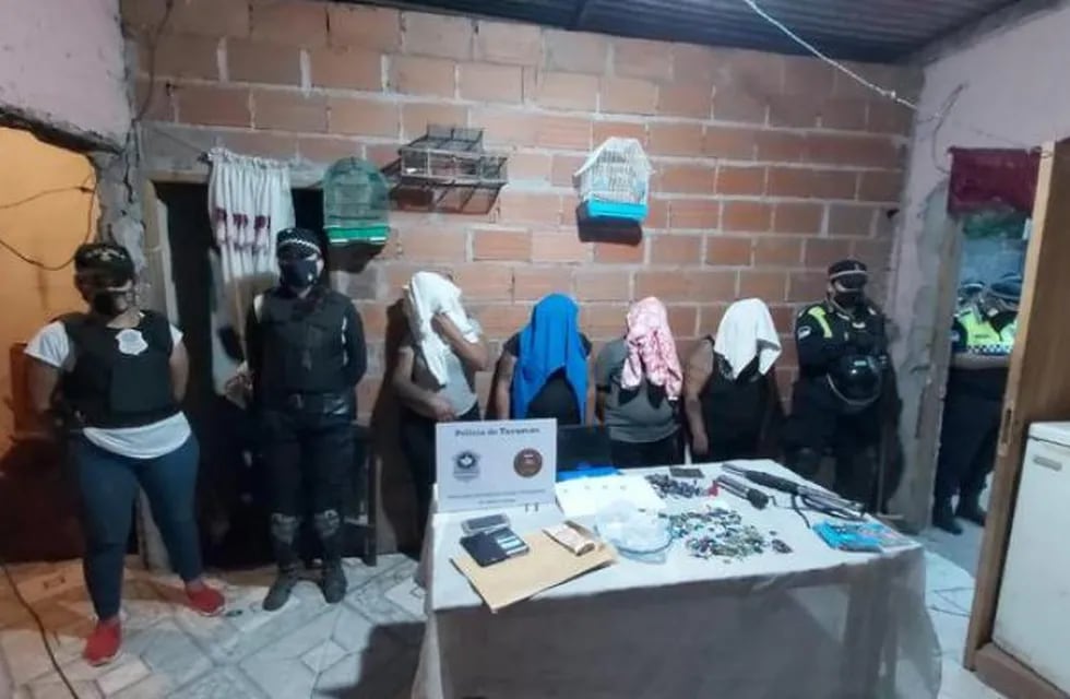 La detención tuvo lugar en el puente de ingreso al barrio La Mesada. (SECPT)