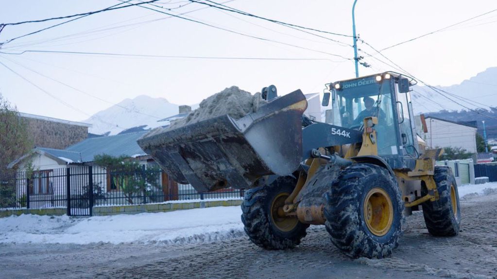 Avanza el operativo invierno en Ushuaia