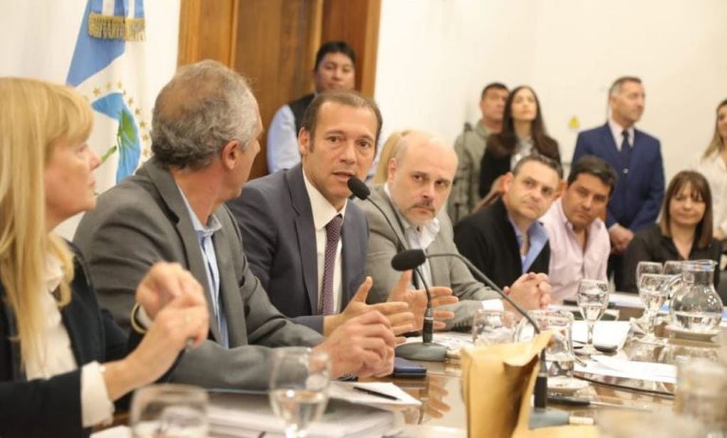 Gutiérrez en la reunión de este lunes (web).