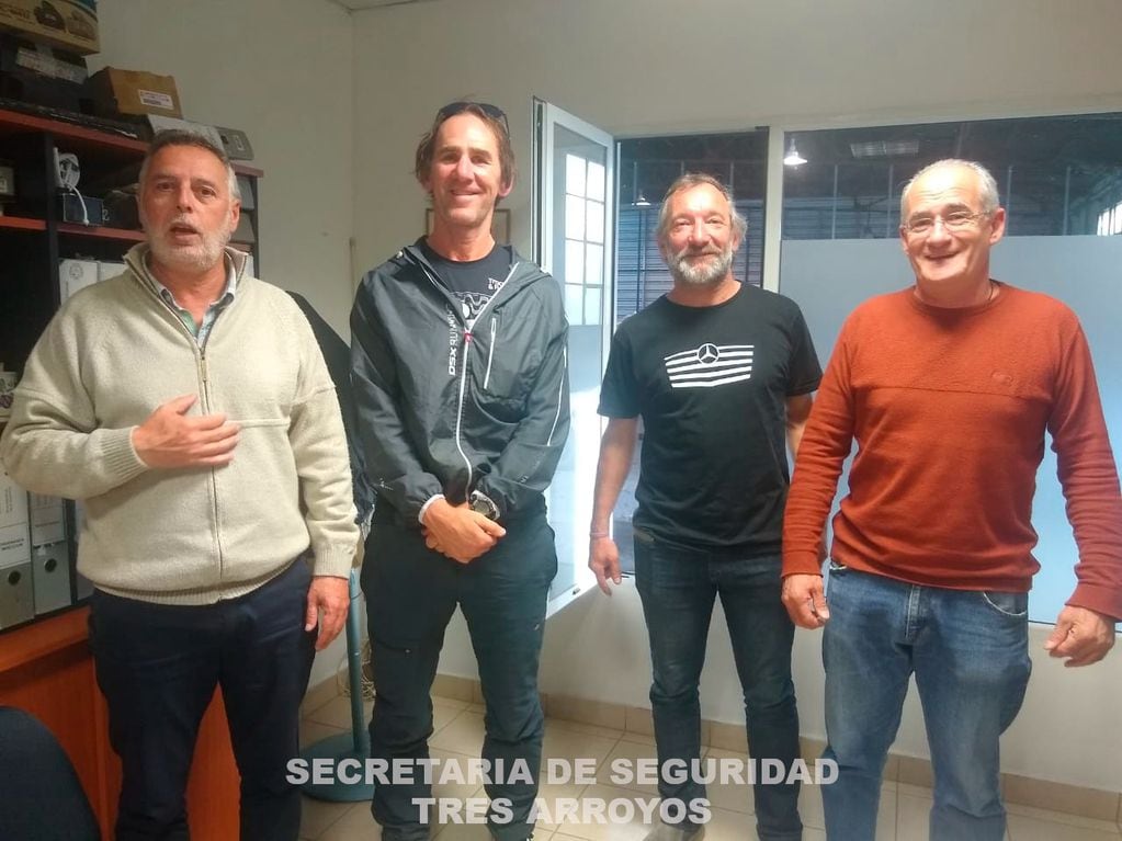 Jorge Cordiglia se reunió con los jefes de Guardavidas del distrito de Tres Arroyos