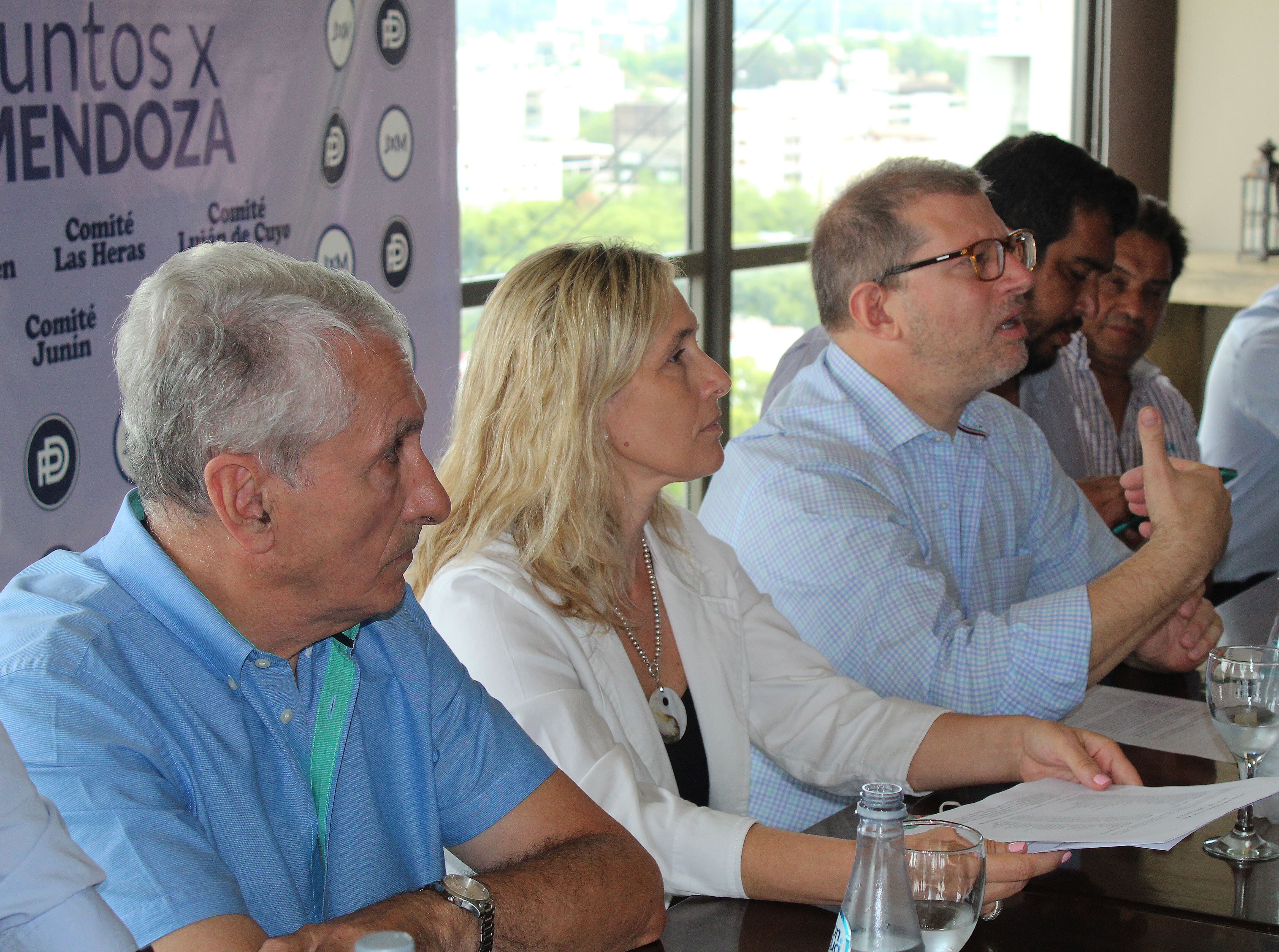 Presentaron Juntos X Mendoza, la coalición encabezada por el diputado Guillermo Mosso que busca unir al PD y a Cambia Mendoza.