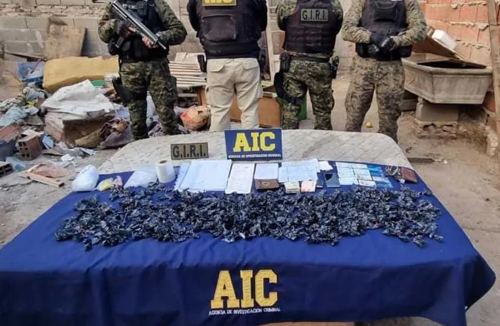 Secuestro de 700 dosis de cocaína a integrantes de la banda del "Gordo Dani"
