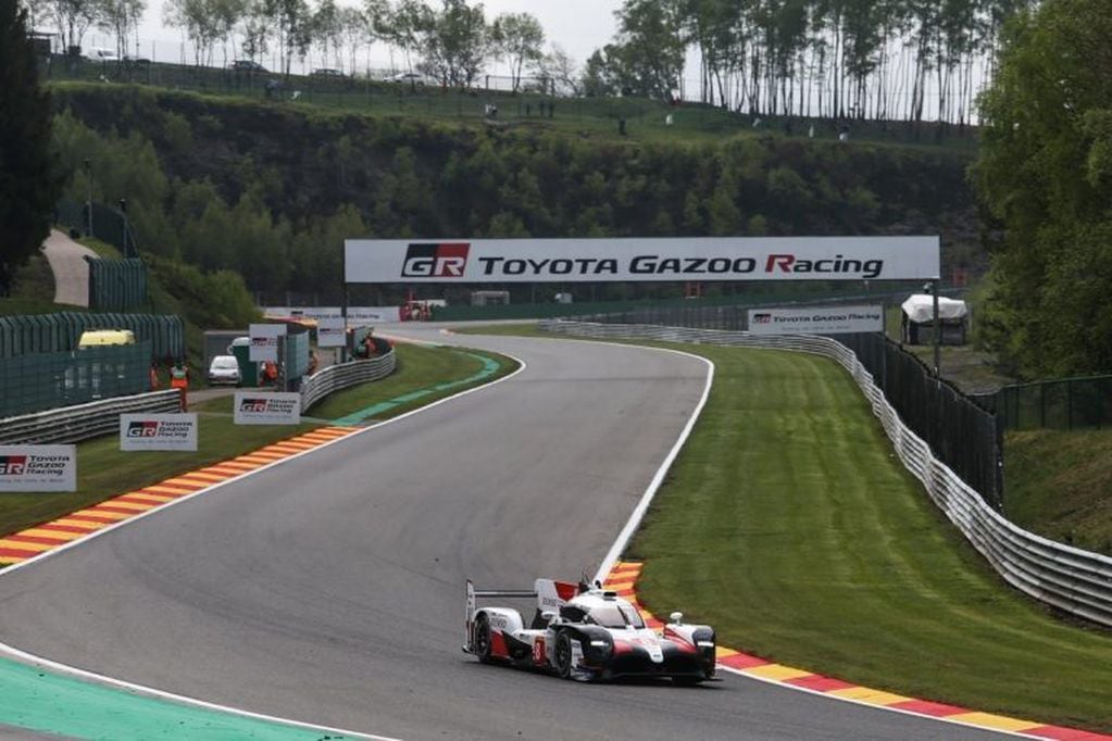 El Toyota de Alonso, Buemi y Nakajima largará segundo.