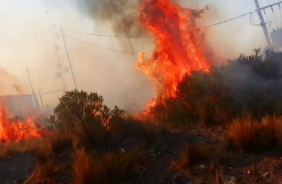 Incendios en El Challo, Las Heras.