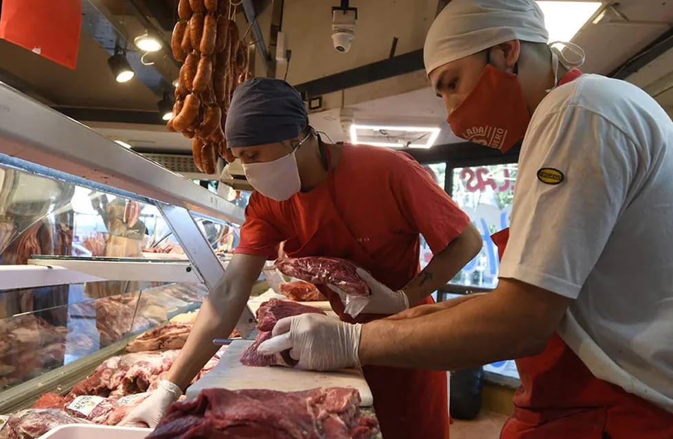 Para garantizar que la carne es segura se debe adquirir en establecimientos habilitados que cumplan con los controles y reglamentaciones.