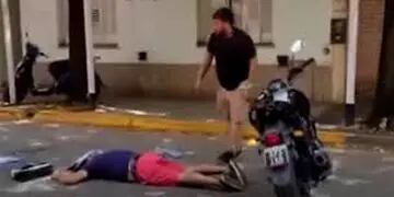 Brutal golpiza en Luján: Un hombre atacó a otro al grito de “cuatro palos me debe, la Justicia no sirve”