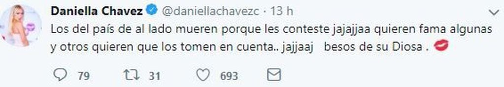 Daniella Chávez tiró un par de tuits que enfureció a miles de argentinos (Fotos: Twitter)