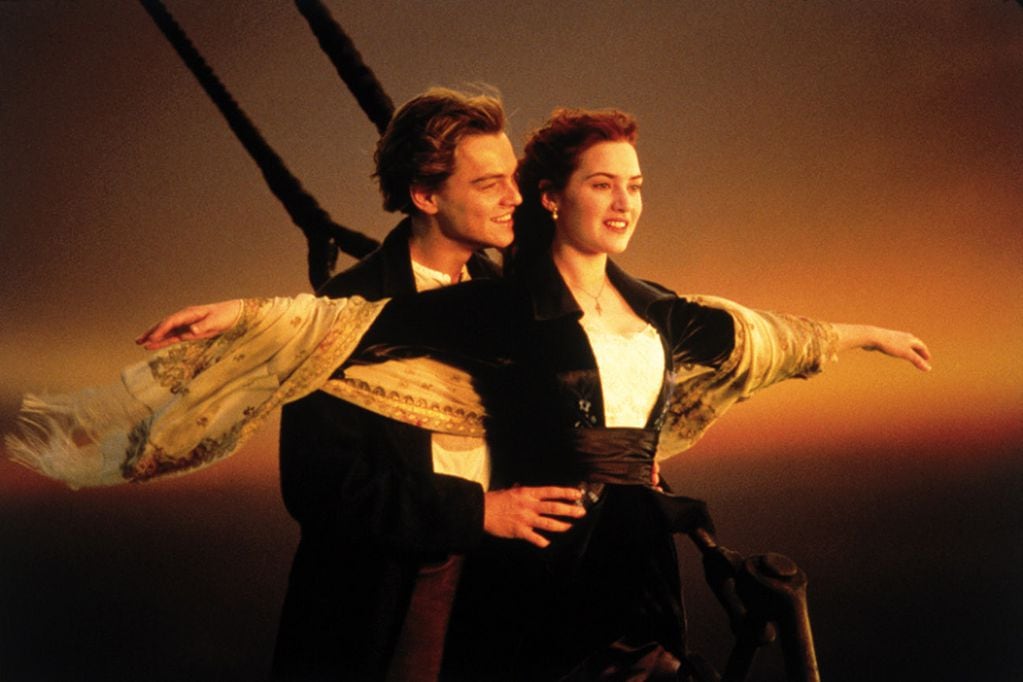 Titanic, dirigida por James Cameron. 