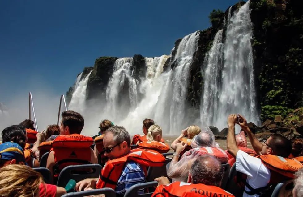 Imagen archivo. Se suspendieron todas las actividades náuticas en las Cataratas del Iguazú por tiempo indeterminado.