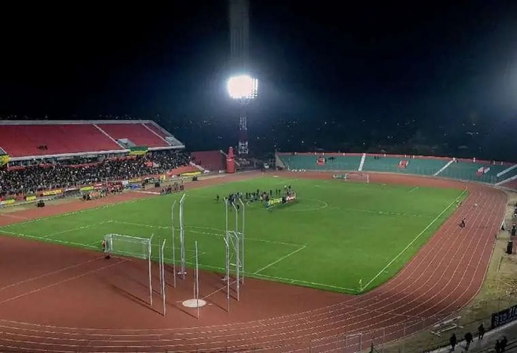 El estadio de Real Tomayapo fue inhabilitado por Conmebol.