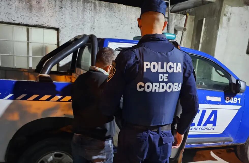 El detenido fue puesto a disposición de la Fiscalía de Villa María. (Gentileza Policía de Córdoba)