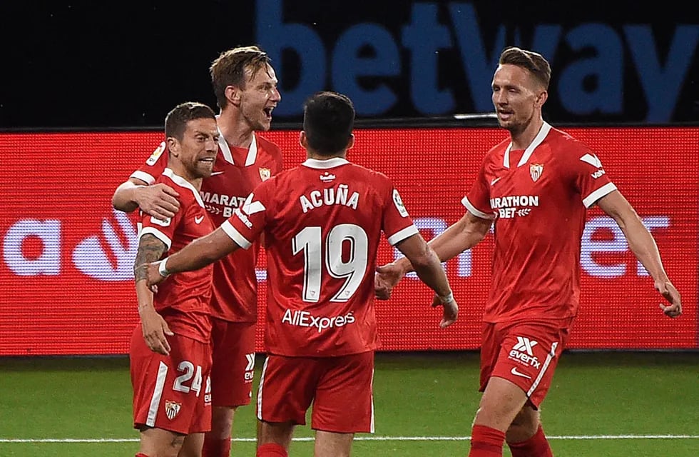 Sevilla venció 4-3 a Celta de Vigo con gol del "Papu" Gómez.