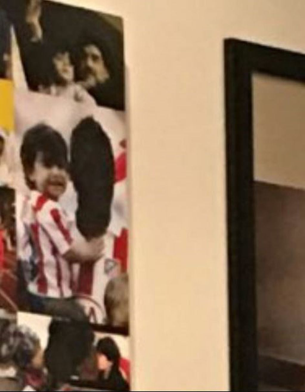 Maradona tapó una foto de Agüero