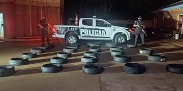 Efectivos policiales incautaron neumáticos de contrabando en Puerto Piray