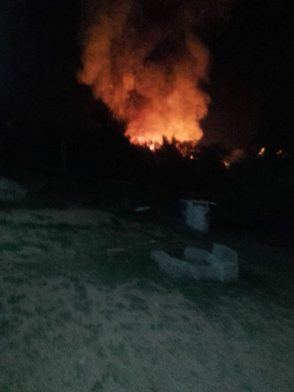 Incendio en Villa Parque Síquiman.
