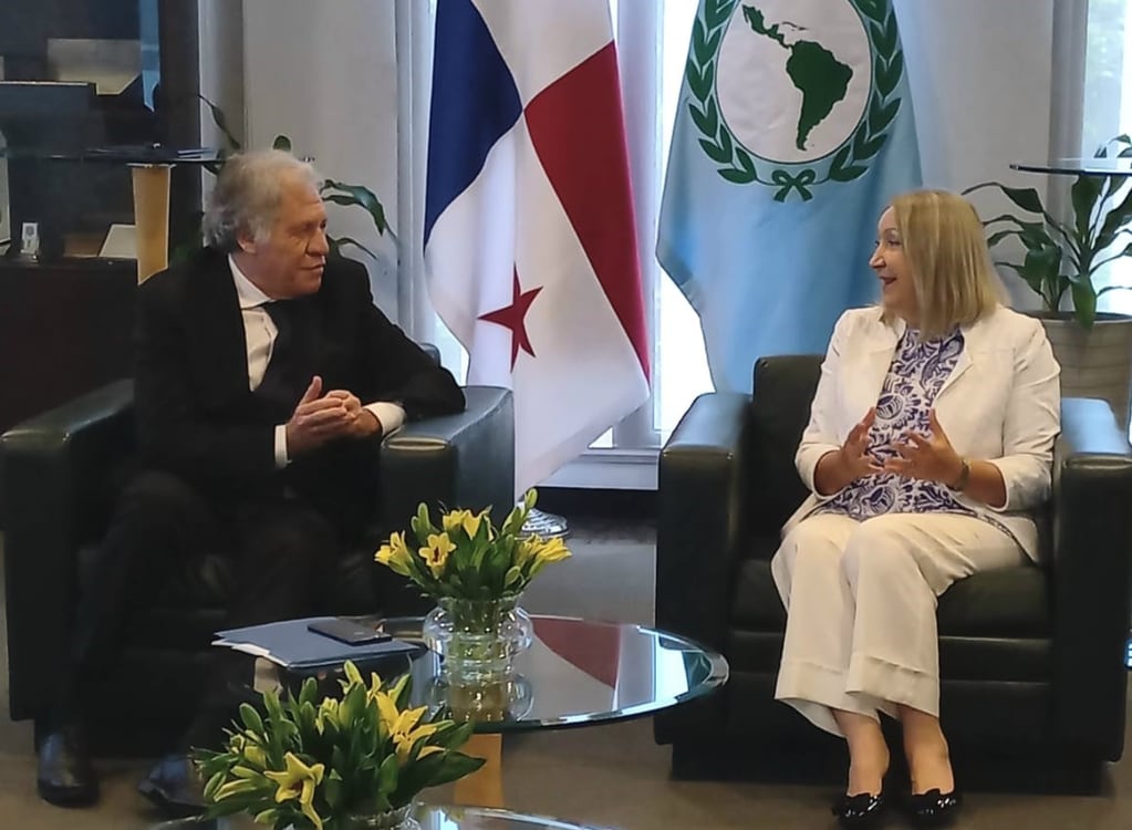 El secretario general de la OEA, Luis Almagro, se reunió con la titular del Parlatino, Silvia Giacoppo.