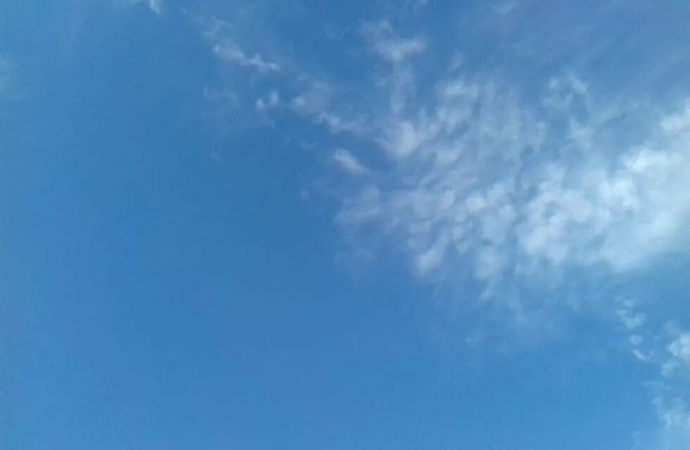 Cielo con algo de nubes, en la mañana de Rafaela (Vía Rafaela)