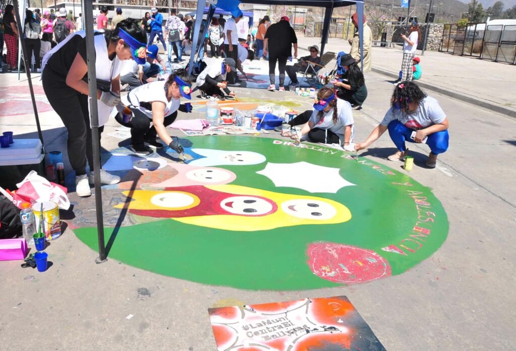 La Dirección de Niñez y Adolescencia de la Municipalidad de San Salvador de Jujuy también tuvo su espacio en la "Pintada Estudiantil".