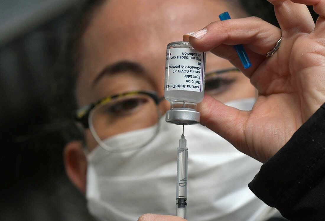 La vacuna del laboratorio AstraZeneca es una de las que administra el gobierno nacional.