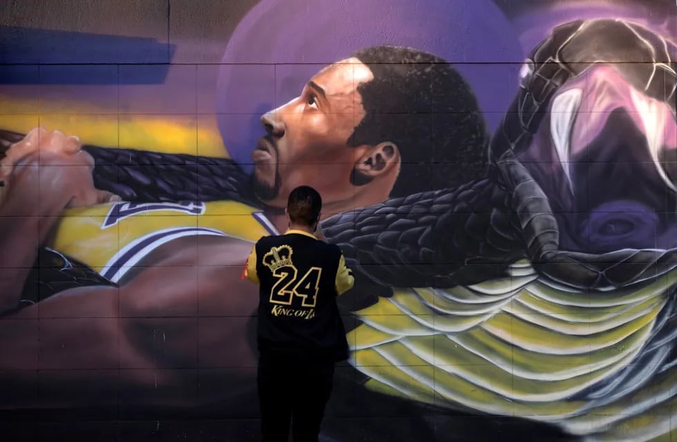 Uno de los murales que recuerdan a Kobe Bryant.